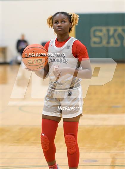 Thumbnail 2 in South Grand Prairie vs Grind Prep (Nike Tournament of Champions) photogallery.