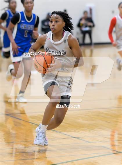 Thumbnail 2 in South Grand Prairie vs Grind Prep (Nike Tournament of Champions) photogallery.