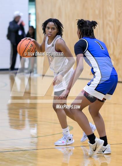 Thumbnail 1 in South Grand Prairie vs Grind Prep (Nike Tournament of Champions) photogallery.