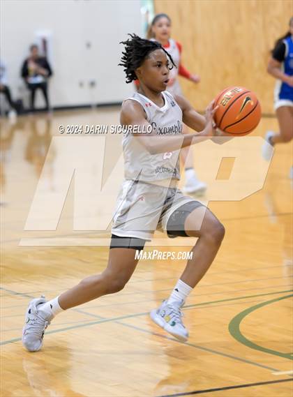 Thumbnail 3 in South Grand Prairie vs Grind Prep (Nike Tournament of Champions) photogallery.