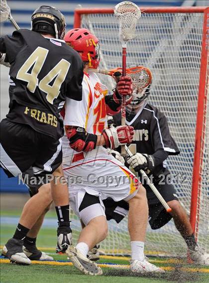 Thumbnail 2 in Chaminade vs. St. Anthony's (CHSAA AAA Final) photogallery.