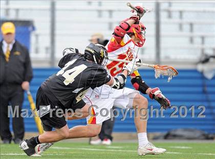 Thumbnail 3 in Chaminade vs. St. Anthony's (CHSAA AAA Final) photogallery.