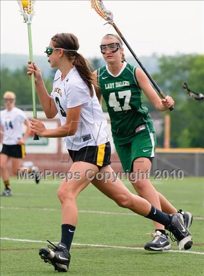Thumbnail 2 in Lakeland-Panas vs. Farmingdale (NYSPHSAA Class A Final) photogallery.