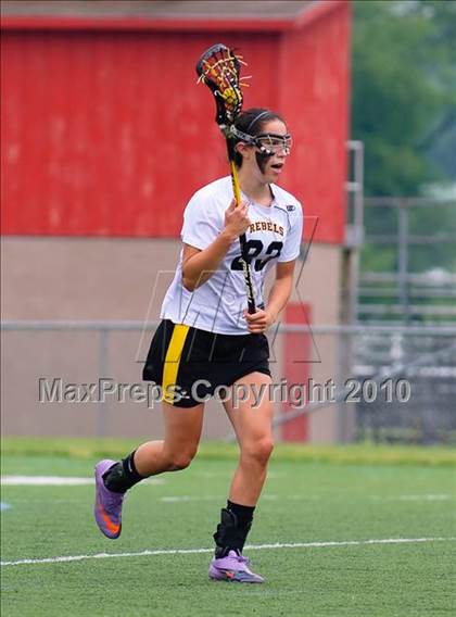 Thumbnail 3 in Lakeland-Panas vs. Farmingdale (NYSPHSAA Class A Final) photogallery.