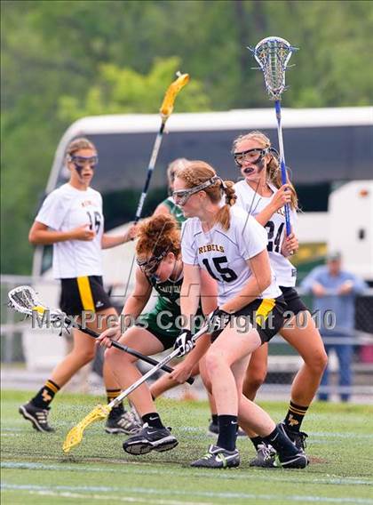 Thumbnail 2 in Lakeland-Panas vs. Farmingdale (NYSPHSAA Class A Final) photogallery.