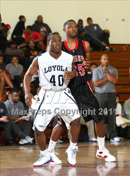 Thumbnail 3 in Etiwanda vs. Loyola (Fairfax State Preview Classic) photogallery.
