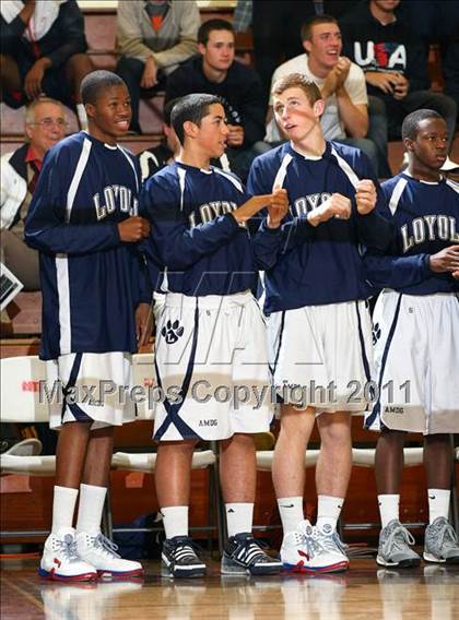 Thumbnail 1 in Etiwanda vs. Loyola (Fairfax State Preview Classic) photogallery.