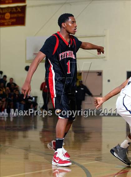 Thumbnail 1 in Etiwanda vs. Loyola (Fairfax State Preview Classic) photogallery.