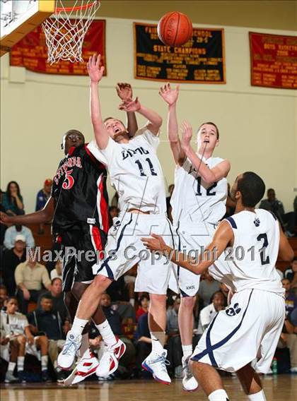 Thumbnail 2 in Etiwanda vs. Loyola (Fairfax State Preview Classic) photogallery.