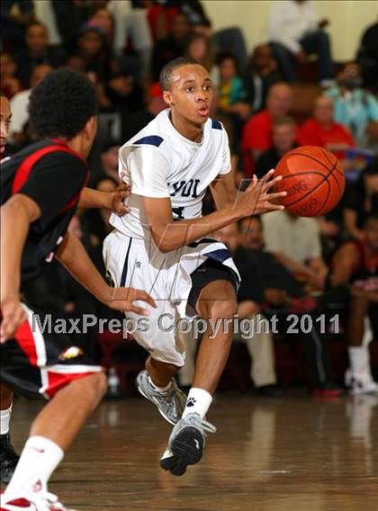 Thumbnail 1 in Etiwanda vs. Loyola (Fairfax State Preview Classic) photogallery.