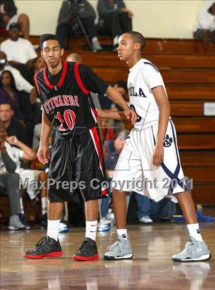 Thumbnail 2 in Etiwanda vs. Loyola (Fairfax State Preview Classic) photogallery.