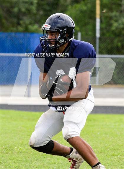 Thumbnail 2 in Springstead vs Fivay (Scrimmage)  photogallery.