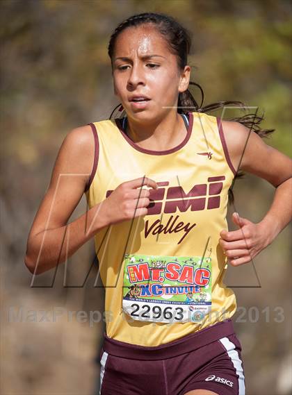 Thumbnail 1 in Mount Sac Invitational (Girls Team Sweepstakes) photogallery.