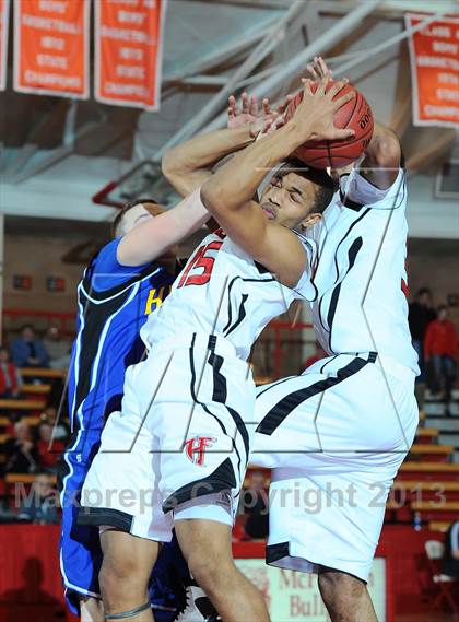 Thumbnail 2 in Wichita Heights vs. Hutchinson (McPherson Invitational) photogallery.