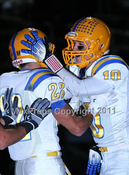 Thumbnail 2 in Rutherford vs. Lyndhurst (NJSIAA North 2 Group 1 Playoffs) photogallery.