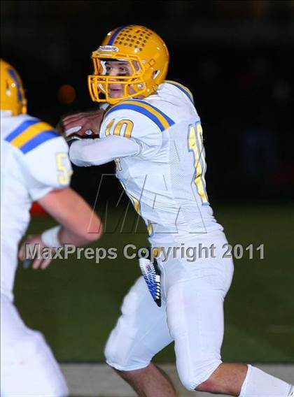 Thumbnail 2 in Rutherford vs. Lyndhurst (NJSIAA North 2 Group 1 Playoffs) photogallery.