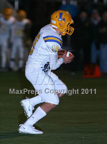 Thumbnail 3 in Rutherford vs. Lyndhurst (NJSIAA North 2 Group 1 Playoffs) photogallery.