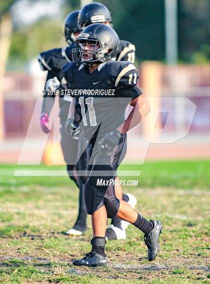 Thumbnail 2 in Downey @ Enochs photogallery.