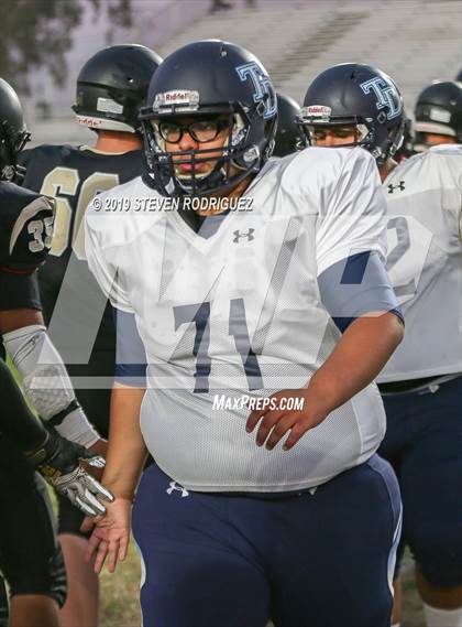 Thumbnail 3 in Downey @ Enochs photogallery.