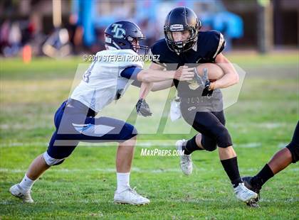 Thumbnail 1 in Downey @ Enochs photogallery.