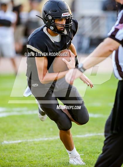 Thumbnail 2 in Downey @ Enochs photogallery.