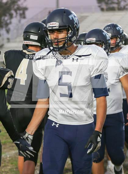Thumbnail 2 in Downey @ Enochs photogallery.