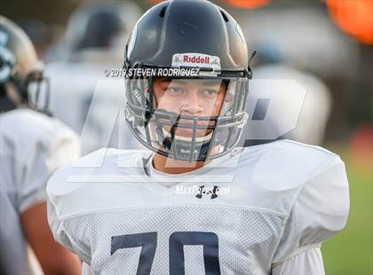 Thumbnail 1 in Downey @ Enochs photogallery.