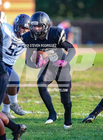 Thumbnail 1 in Downey @ Enochs photogallery.