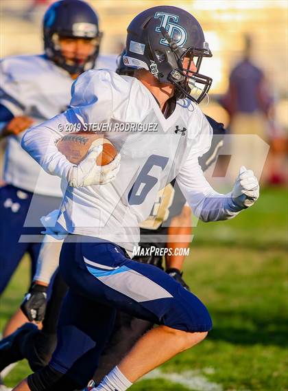 Thumbnail 1 in Downey @ Enochs photogallery.