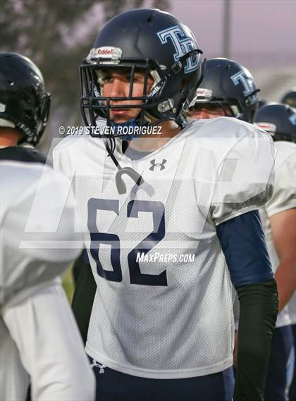 Thumbnail 1 in Downey @ Enochs photogallery.
