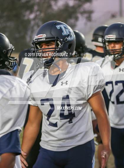 Thumbnail 2 in Downey @ Enochs photogallery.