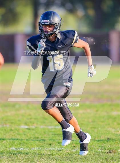 Thumbnail 2 in Downey @ Enochs photogallery.