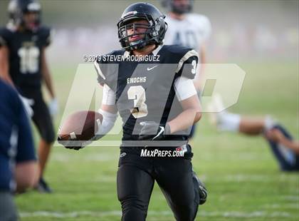 Thumbnail 2 in Downey @ Enochs photogallery.