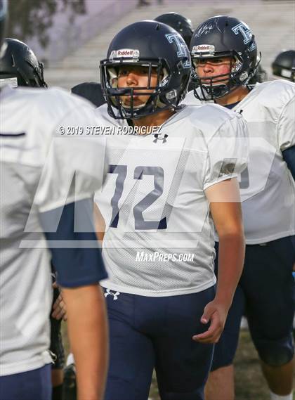 Thumbnail 1 in Downey @ Enochs photogallery.