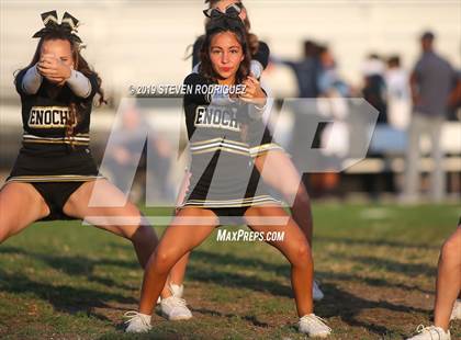 Thumbnail 2 in Downey @ Enochs photogallery.
