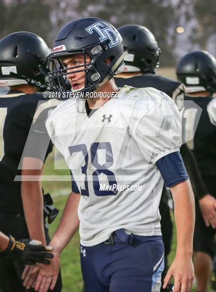 Thumbnail 2 in Downey @ Enochs photogallery.