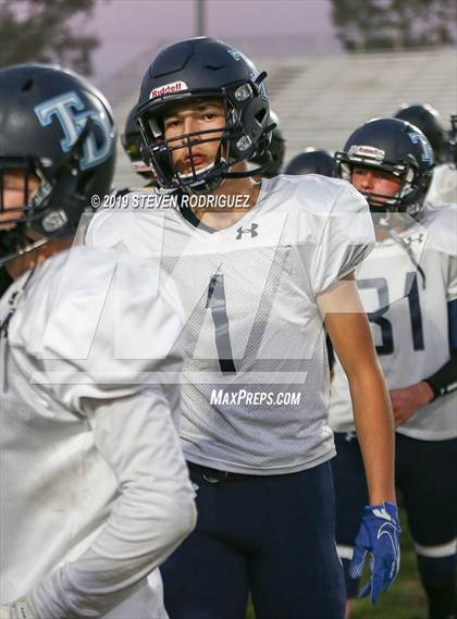 Thumbnail 1 in Downey @ Enochs photogallery.