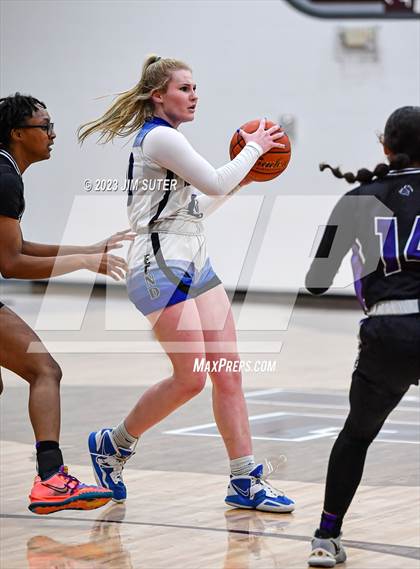 Thumbnail 3 in College Station vs Georgetown (UIL 5A Reg III Area Playoff) photogallery.