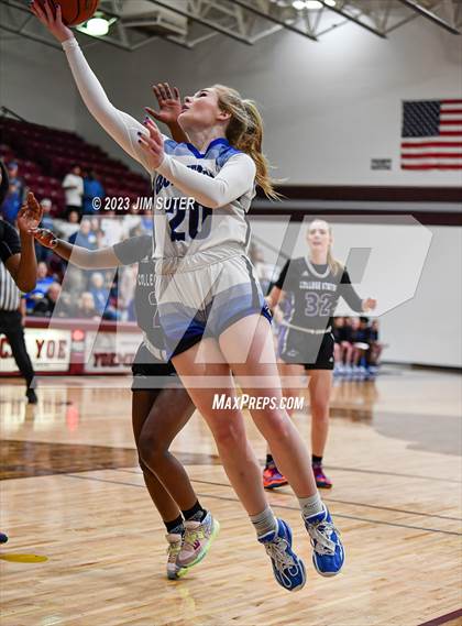Thumbnail 2 in College Station vs Georgetown (UIL 5A Reg III Area Playoff) photogallery.