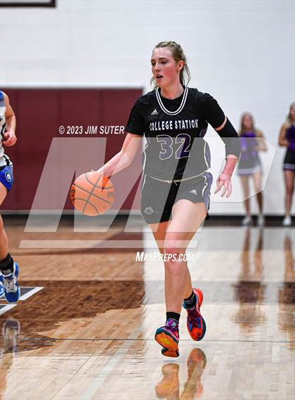 Thumbnail 3 in College Station vs Georgetown (UIL 5A Reg III Area Playoff) photogallery.
