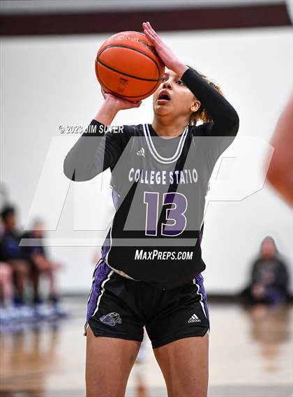 Thumbnail 2 in College Station vs Georgetown (UIL 5A Reg III Area Playoff) photogallery.