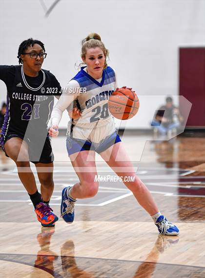 Thumbnail 3 in College Station vs Georgetown (UIL 5A Reg III Area Playoff) photogallery.