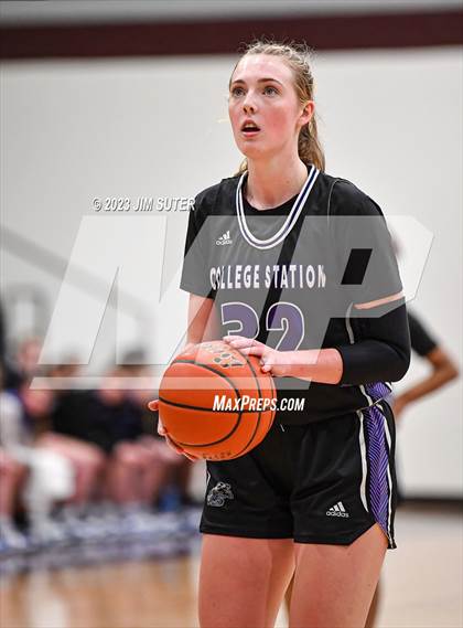 Thumbnail 2 in College Station vs Georgetown (UIL 5A Reg III Area Playoff) photogallery.