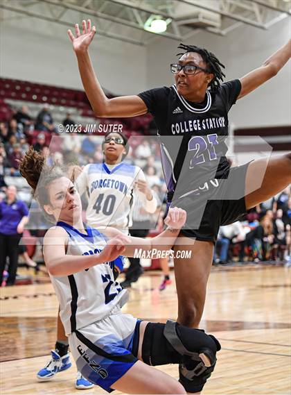 Thumbnail 1 in College Station vs Georgetown (UIL 5A Reg III Area Playoff) photogallery.