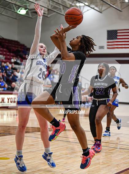 Thumbnail 2 in College Station vs Georgetown (UIL 5A Reg III Area Playoff) photogallery.