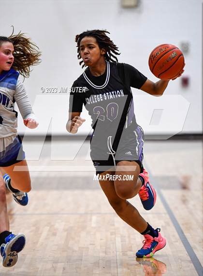 Thumbnail 1 in College Station vs Georgetown (UIL 5A Reg III Area Playoff) photogallery.