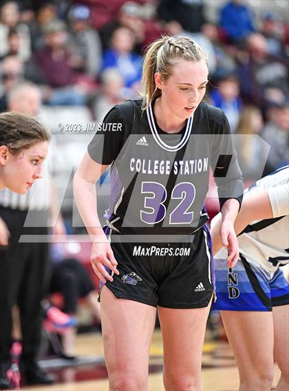 Thumbnail 1 in College Station vs Georgetown (UIL 5A Reg III Area Playoff) photogallery.
