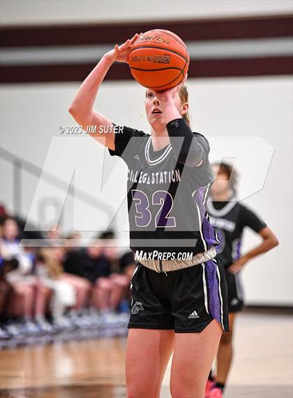 Thumbnail 1 in College Station vs Georgetown (UIL 5A Reg III Area Playoff) photogallery.