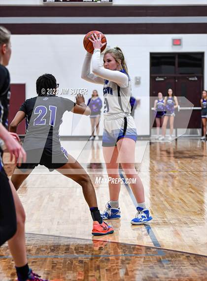 Thumbnail 3 in College Station vs Georgetown (UIL 5A Reg III Area Playoff) photogallery.