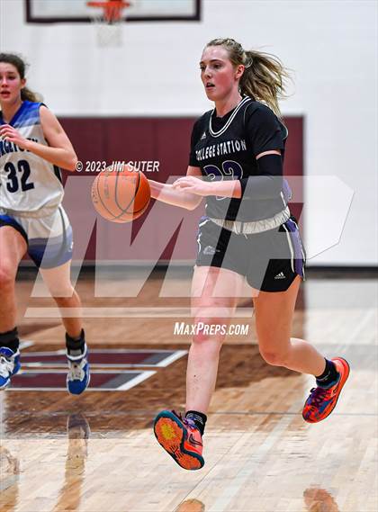 Thumbnail 1 in College Station vs Georgetown (UIL 5A Reg III Area Playoff) photogallery.